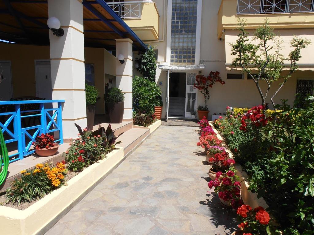 Oasis Aparthotel Paralia Katerinis Exterior photo